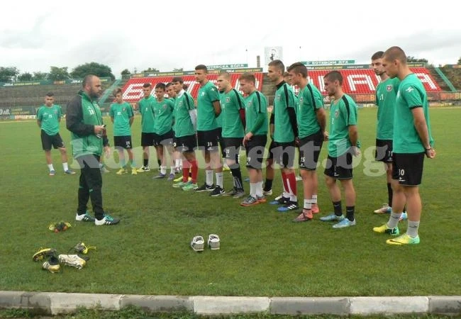 Минимални поражения за нашите отбори в U19