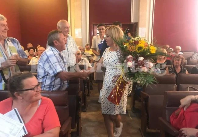 Мая Манолова във Вълчедръм: Тук действа измамна схема, трябват промени в закона