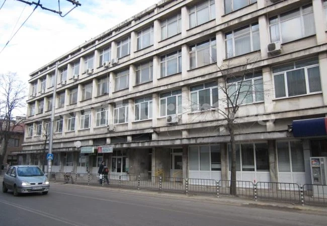 Търсят учители на трудовата борса