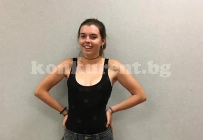 Ученичка дойде без сутиен в училище! Когато я наказаха написа пост, който разцепи „Туитър” (СНИМКИ)