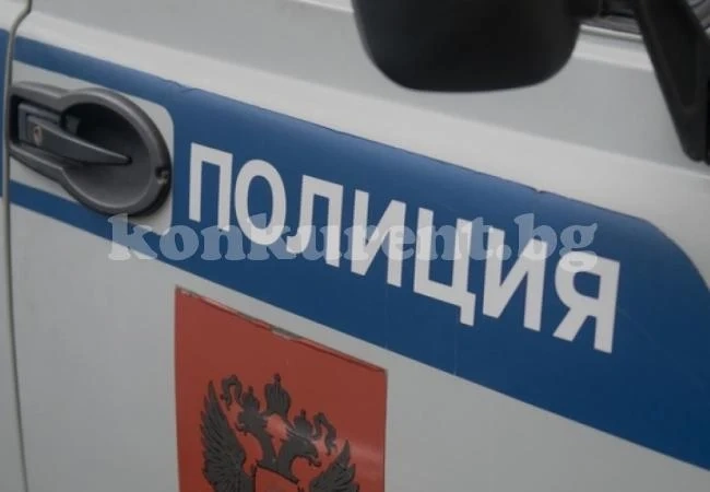 Полицайка арестувана за проституция, дамската ѝ чанта пълна с презервативи