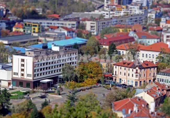 Запазиха статуквото при паркиране в идеалния център