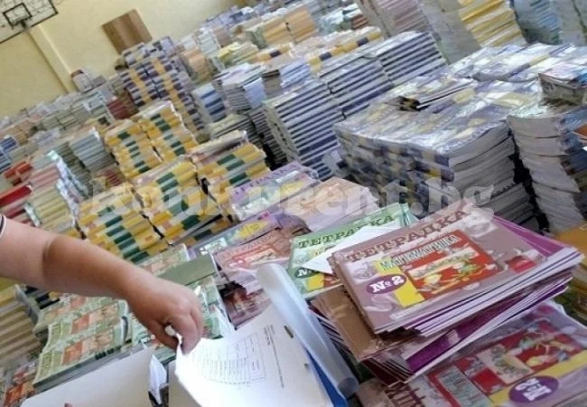 Ще започнат ли протести заради дискриминация? Издателствата предлагат учебници за бедни и богати