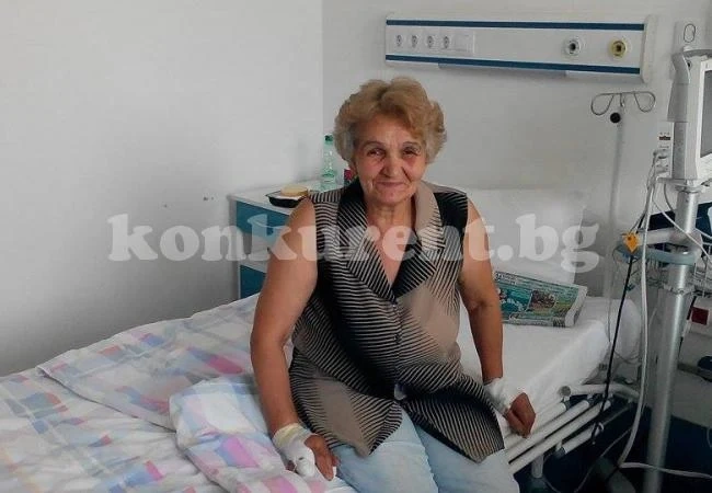 Пекинез отхапа пръста на стопанката си