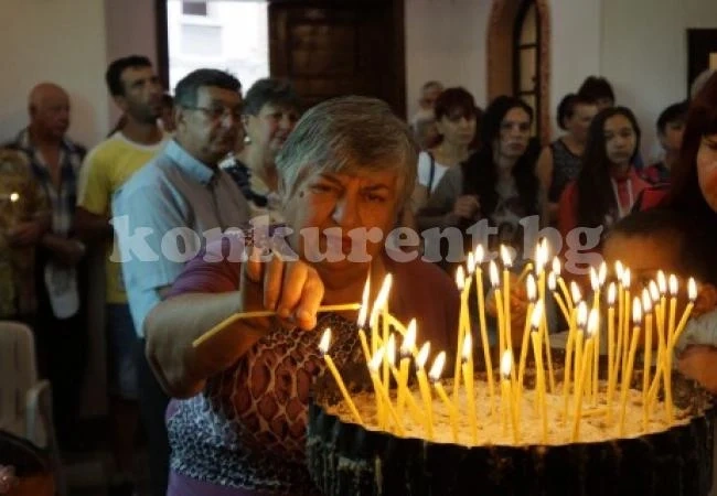 Брусен отбеляза своя храмов празник