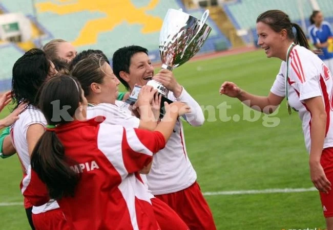 Атлетико дава назаем цял отбор на ФК Олимпия