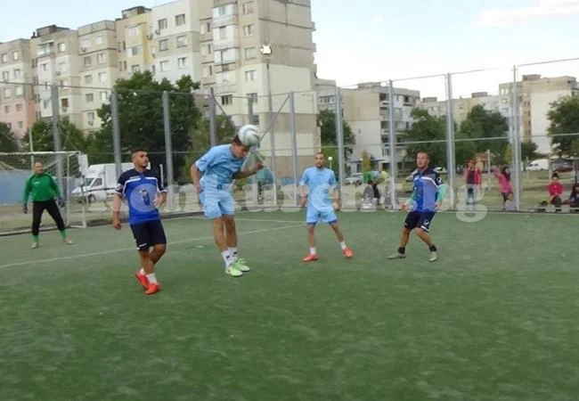 Фантастико срази шампиона, успешен старт за Околчица и ЧЧ Радецки
