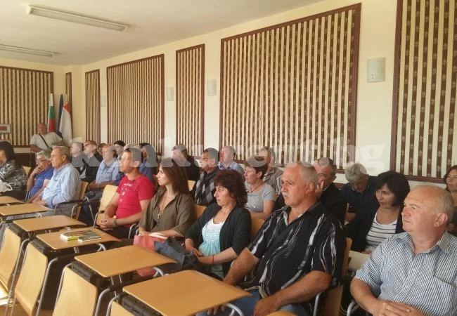 Кметове в Мездренско научиха промените в нотариалните услуги