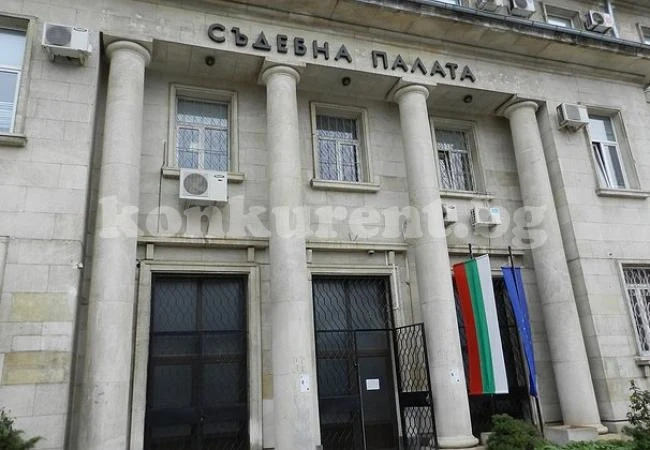 За причинена смърт на пътя нередовен шофьор получи условна присъда
