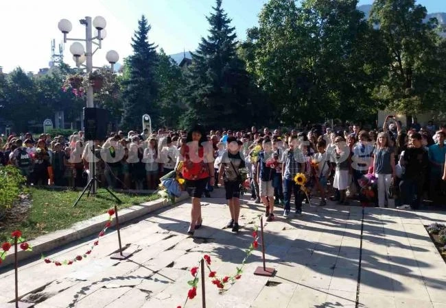 5 нови класа влязоха в иновативното СУ „Козма Тричков“ СНИМКИ