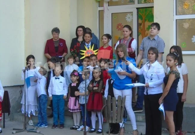 И в Хърлец откриха новата учебна година СНИМКИ