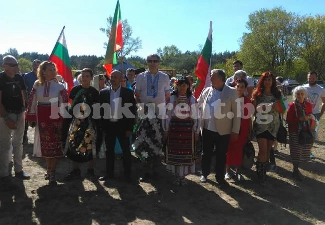 Красимир Богданов се поклони на гроба на Кан Кубрат