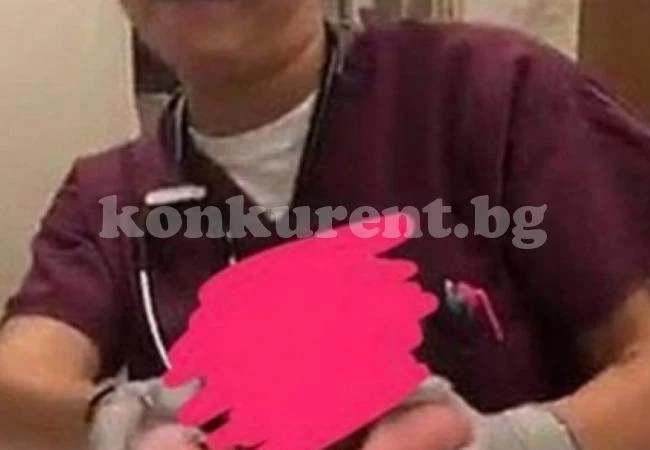 Ето какво се случи със сестрите, които показват среден пръст на новородени и ги наричат \