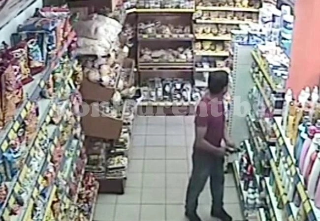 Крадец задигна чанта с покупки, хванаха го и я върна