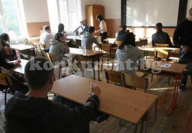 Върнаха и криминално проявени в училище