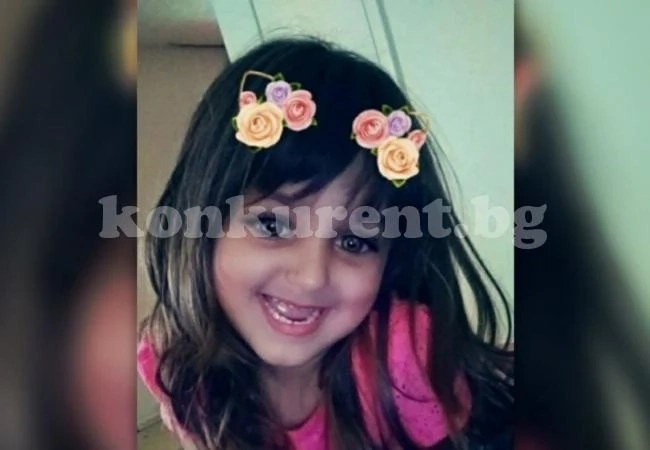 Малко момиченце бръкна в чантата на баба си за бонбон и след това се случи страшна трагедия (СНИМКИ) 