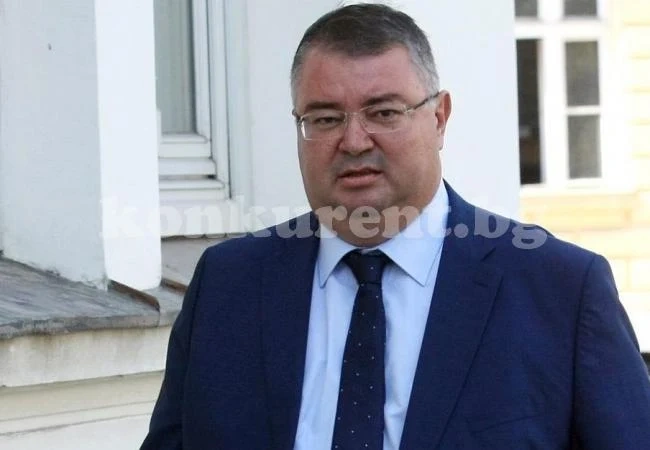 Пенсиите догодина ще се увеличат с 3,8%
