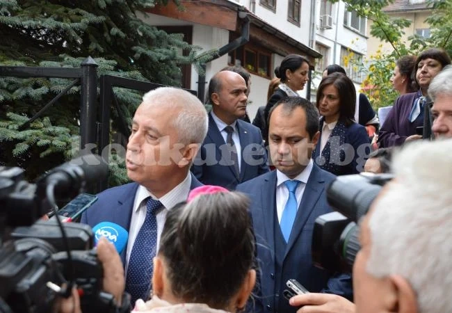 Здравният министър: Правим всичко възможно за врачанската болница