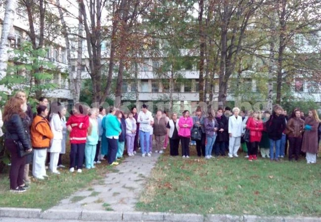 На протест излязоха медиците от врачанската болница