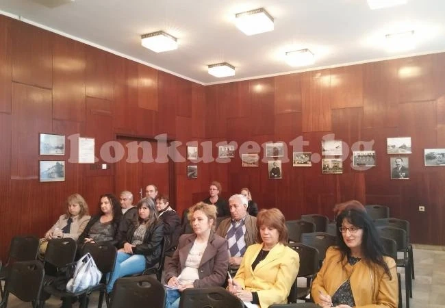 Организираха среща с медицински специалисти
