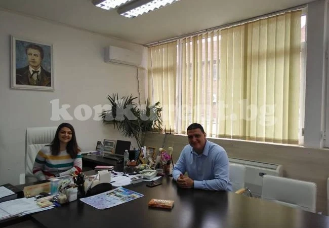 Младежи заеха ръководни позиции за ден в Оряхово