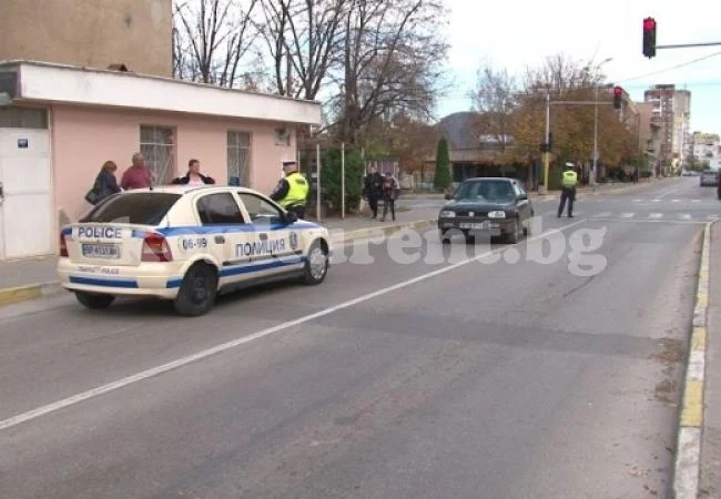 Жена пострада в катастрофа в кв. Дъбника
