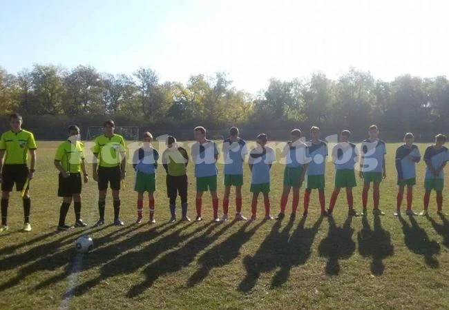 Дунав 2016 бие на два фронта