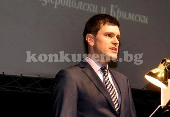 Награждават лекар на годината, докторите празнуват