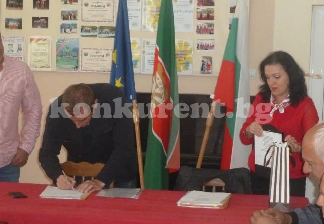 Новият кмет на Нивянин положи клетва СНИМКИ