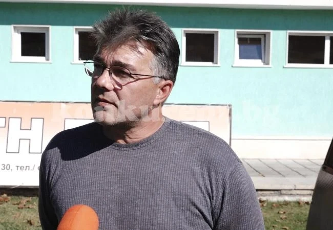Подменят хидроизолацията на сградата на стадион „Локомотив“ СНИМКИ