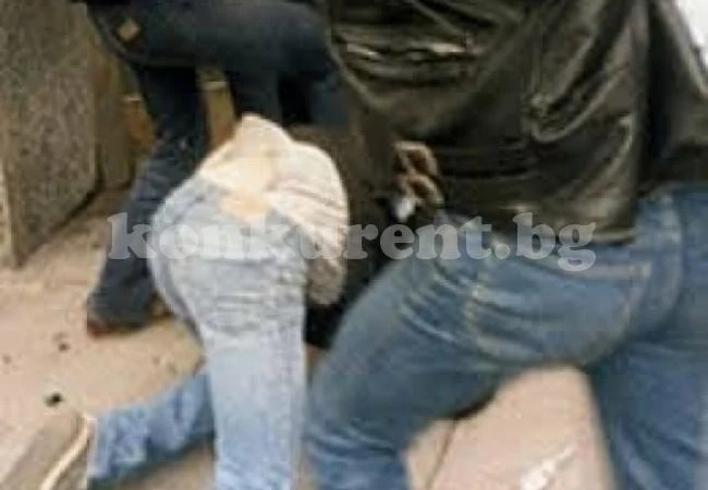 В затвора отиват баща и син побойници