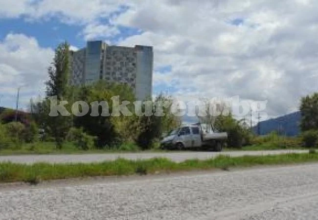 Продават помещения от общежитията в Ученическо градче