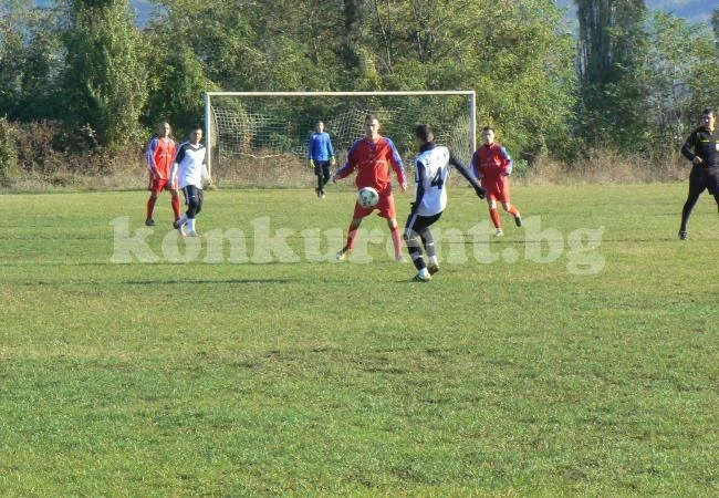 Механото мачка с 8:1, излиза за титлата утре