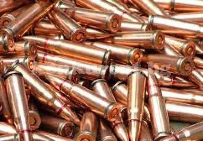 Полицията попадна на боен арсенал при проверки