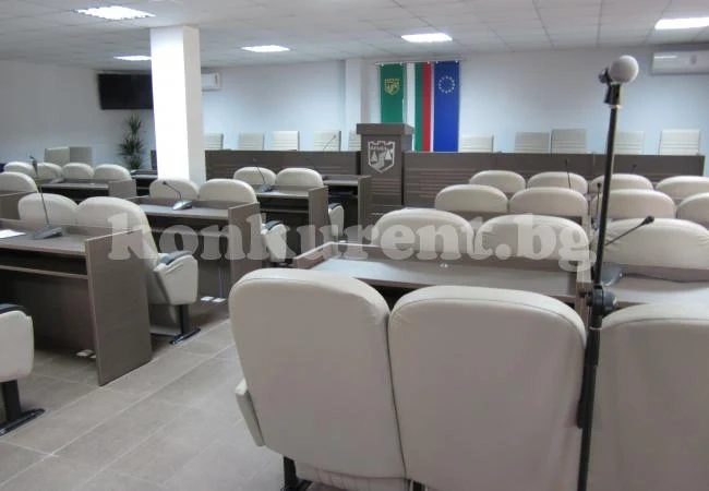 Съветници решават за купуване на автобуси