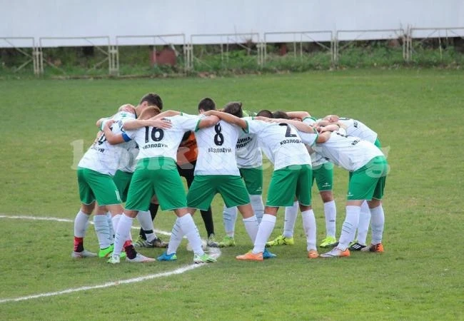 Първа Атомна счупи каръка при юношите с победа насред Габрово