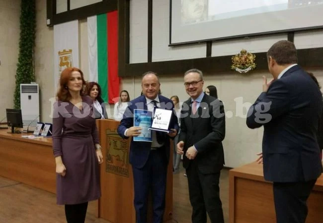 Магистрат от Оряхово взе грамота от престижна надпревара СНИМКИ