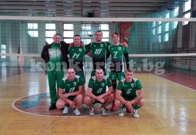 Спартак с чиста победа над Revo Volley за 70 мин. /Снимки/