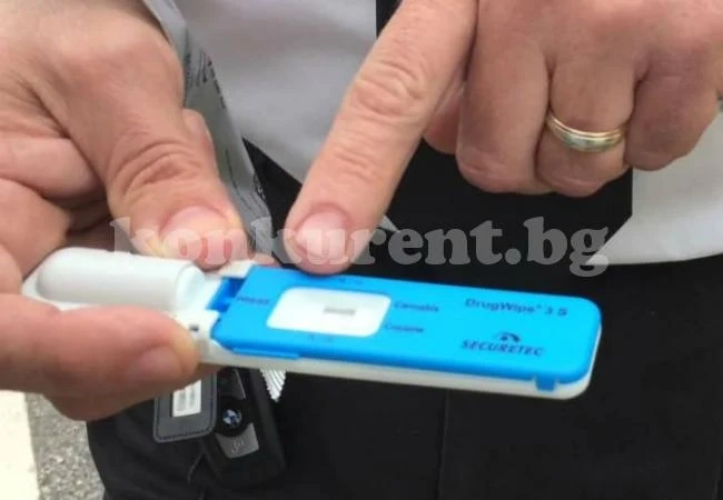 Надрусан върти волана, полицията го задържа