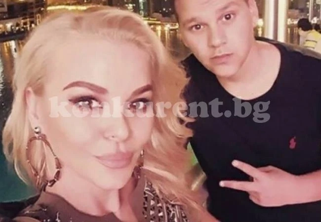 Синът на Деси Слава порасна и стана сексапилен мъж, няма да повярвате в какъв левент се е превърнал (СНИМКА)