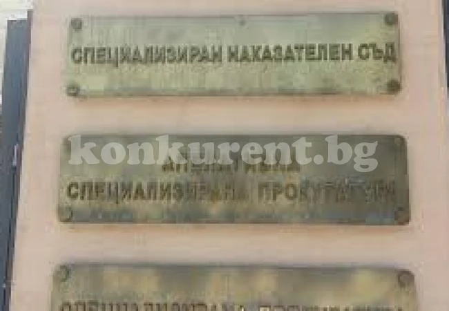 Вълна от призовки за лекари