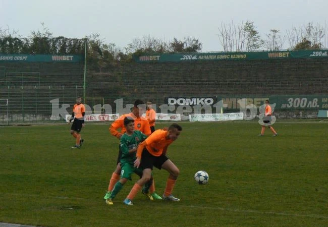 Врачани загубиха от лидера в U15 /Снимки/