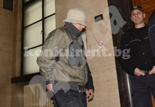 Любо Гребеца от Наглите пак иска да излезе предсрочно от затвора