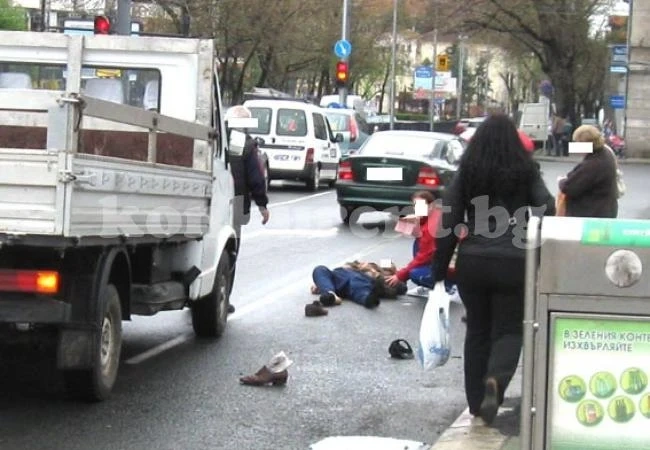 Кола помете пешеходец във Врачанско