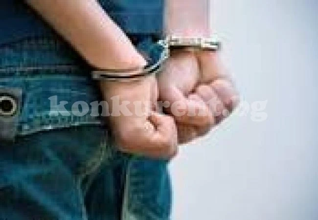 Хванаха 23-годишния рецидивист обрал жена