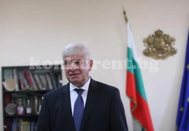 Ананиев ще предложи програма за оздравяване на закъсалите болници