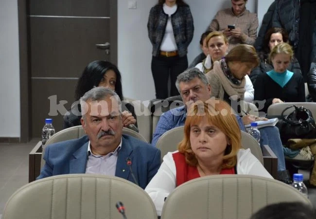 ОБНОВЕНА Христов и Дамяновска остават зам.-председатели на съвета във Враца СНИМКИ