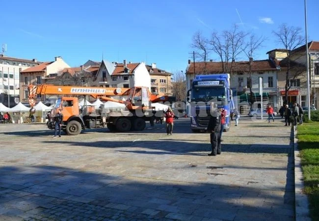Най-голямата ледена пързалка в Северна България ще бъде във Враца