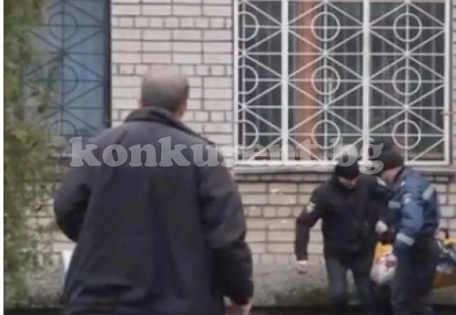 (ВИДЕО 18+) Баща хвърли две гранати в съда в град Никопол