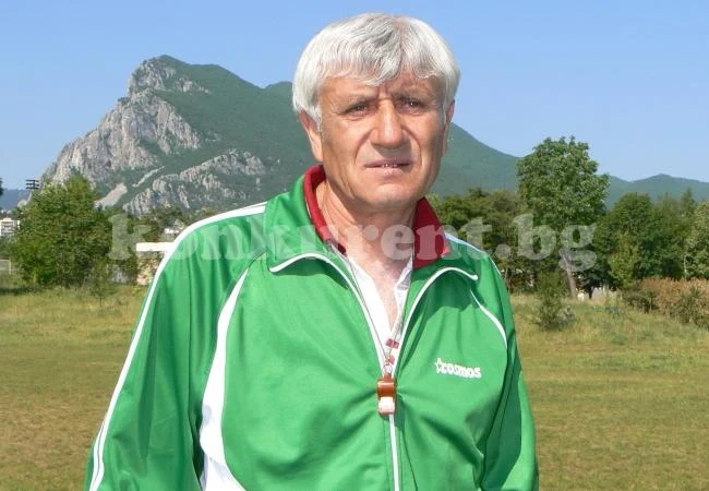 IN MEMORIAM Внезапно почина Сашо Ангелов – една от легендите на Ботев /Враца/